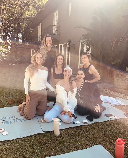 Grupo no jardim